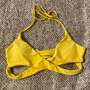 NWOT Bikini top